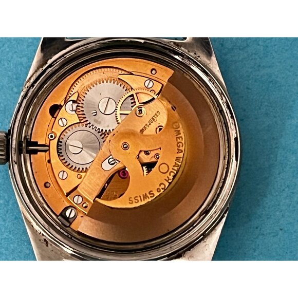 Vintage 1970s Omega Geneve Automatic Watch Cal 563 Stainless runs - Picture 10 of 16